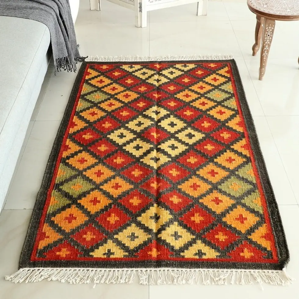 Indian Wool Area Rug with Diamond Pattern 3 x 5 'Take Care'