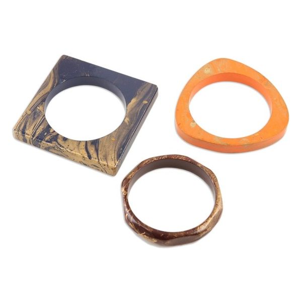 Alternate image for Set of 3 Mango Wood Bangle Bracelets in Vibrant Tones Stylish Geometry