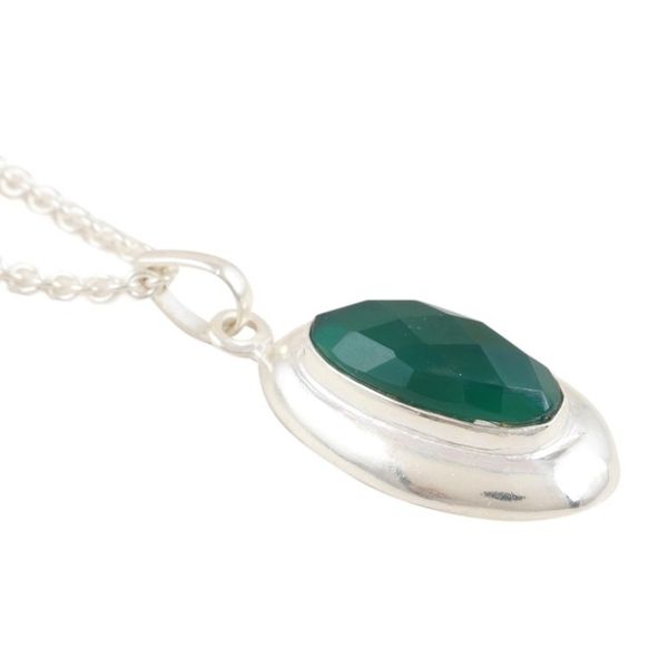 Alternate image for Indian Green Onyx and Sterling Silver Pendant Necklace Liquid Mirror in Green