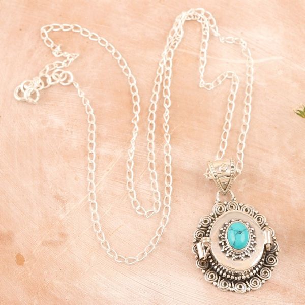 Alternate image for Artisan Crafted Sterling Silver Locket Necklace Paint a Picture