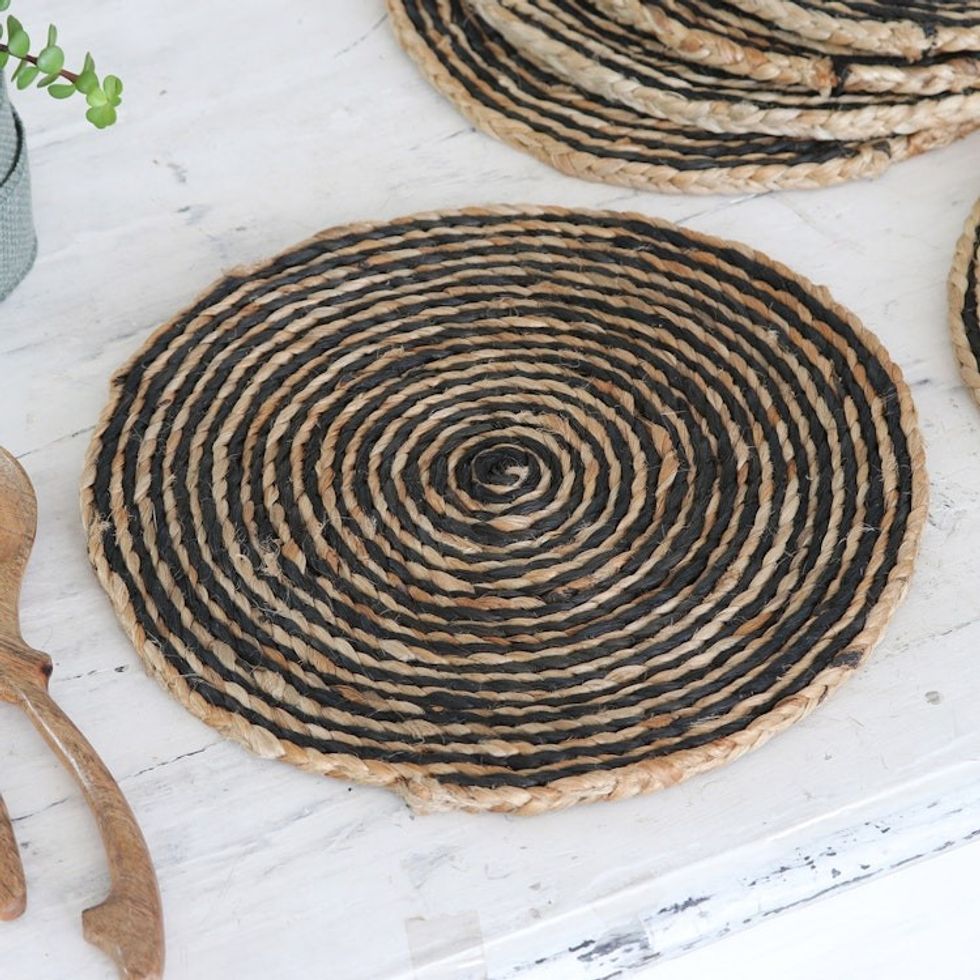 Handcrafted Jute Placemats with Spiral Pattern Set of 6 'Mysterious Twist'
