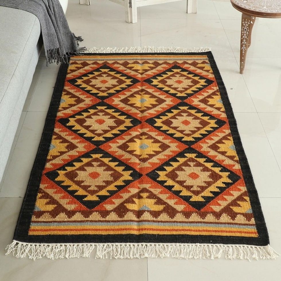 Indian Wool Area Rug with Geometric Motif 3 x 5 'Grain of Truth'