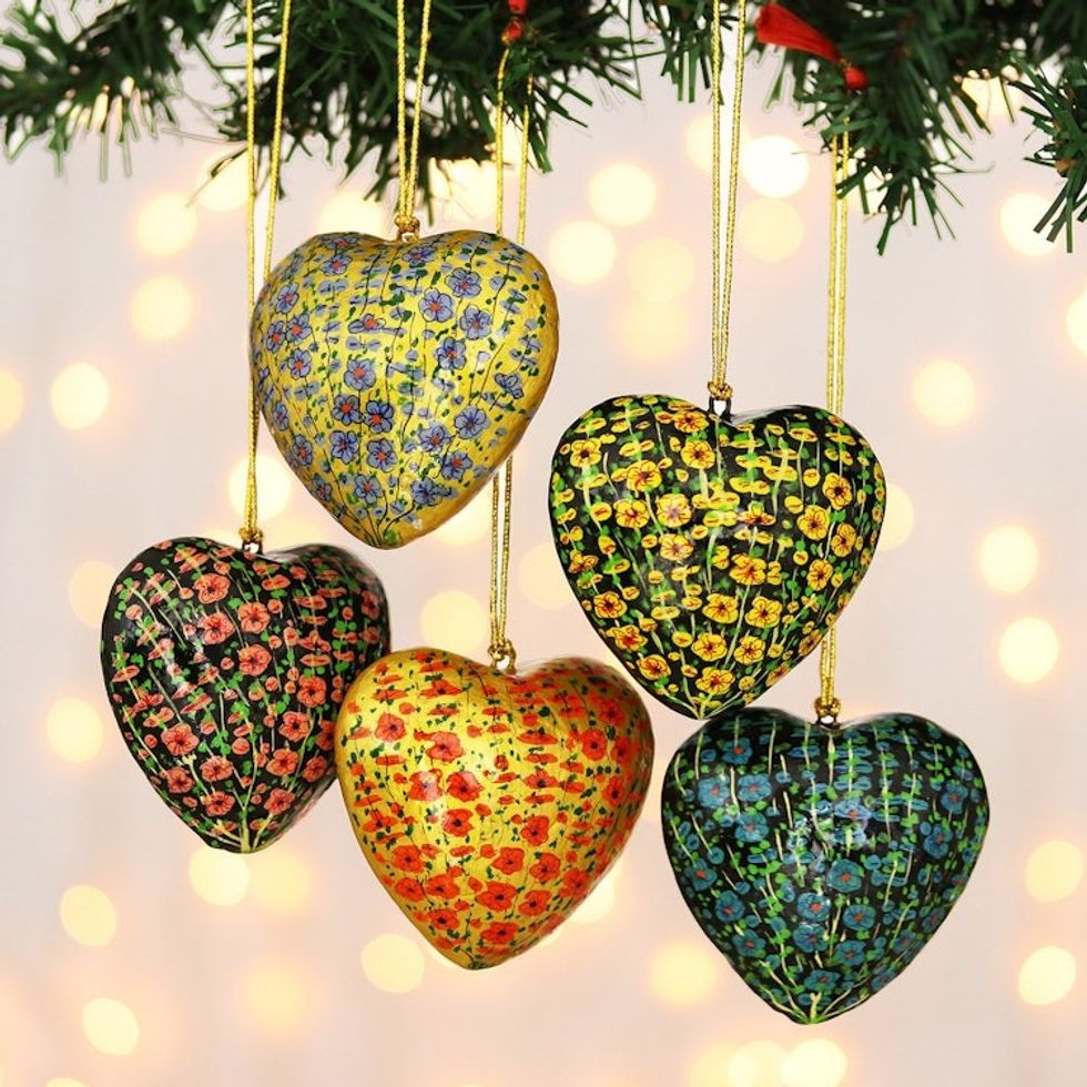 Papier Mache Heart Shaped Floral Ornaments Set of 5 'Christmas Garlands'