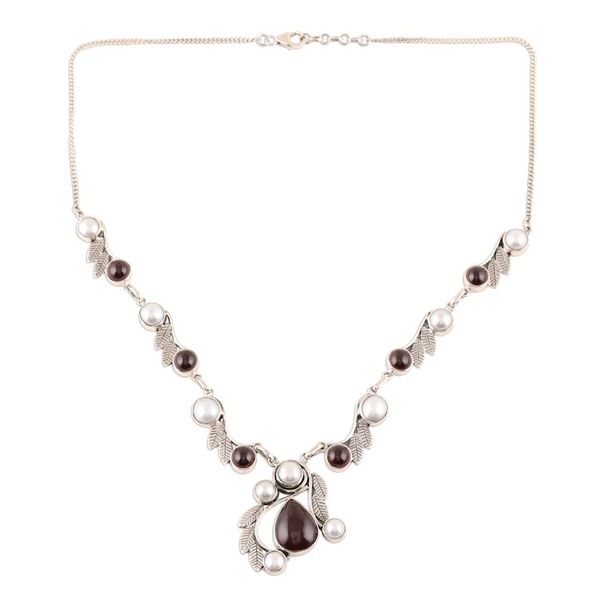 Alternate image for Leaf Pattern Garnet and Cultured Pearl Necklace Radiant Garland