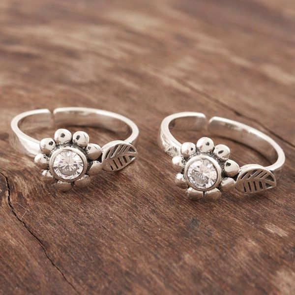Alternate image for Flower-Shaped Sterling Silver Toe Rings from India Delightful Blooms