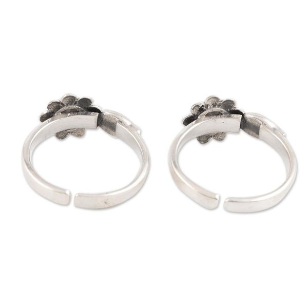 Alternate image for Flower-Shaped Sterling Silver Toe Rings from India Delightful Blooms