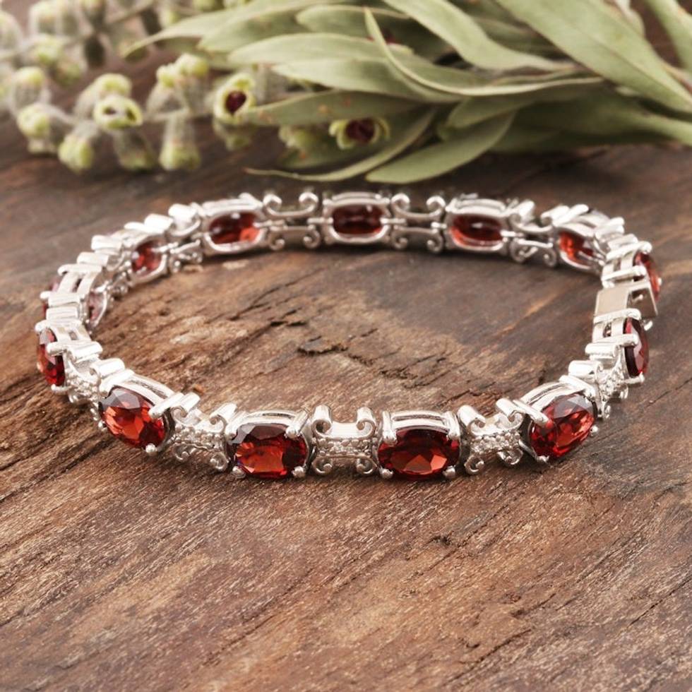 Brilliant Tennis Bracelet with Over 19 Carats of Garnet 'X Marks the Spot'
