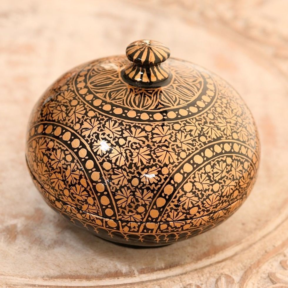 Round Hand Painted Papier Mache Box 4 Inch 'Kashmir Distinction'