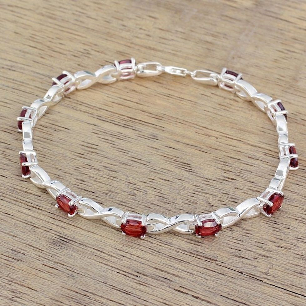 5.5 Carat Garnet and 925 Silver Tennis Bracelet from India 'Beautiful Discretion'