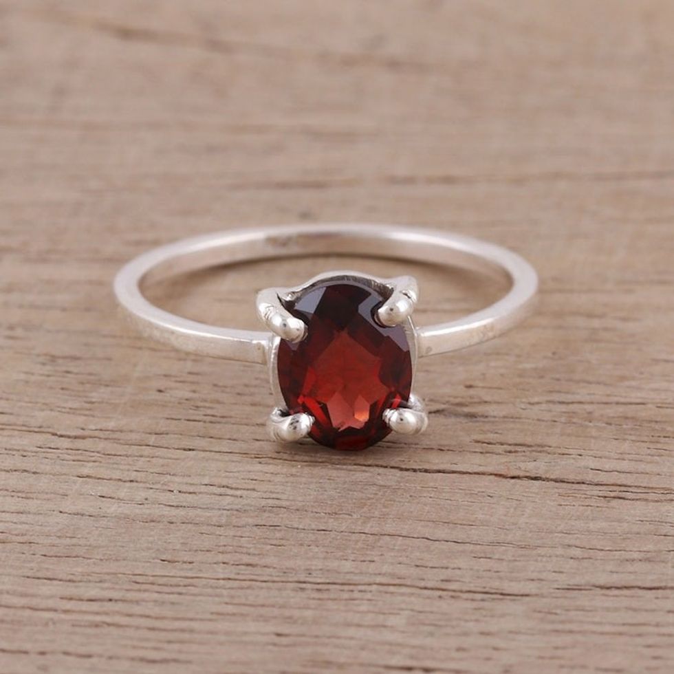 Handmade Garnet 925 Sterling Silver Solitaire Ring 'Glamorous Red'
