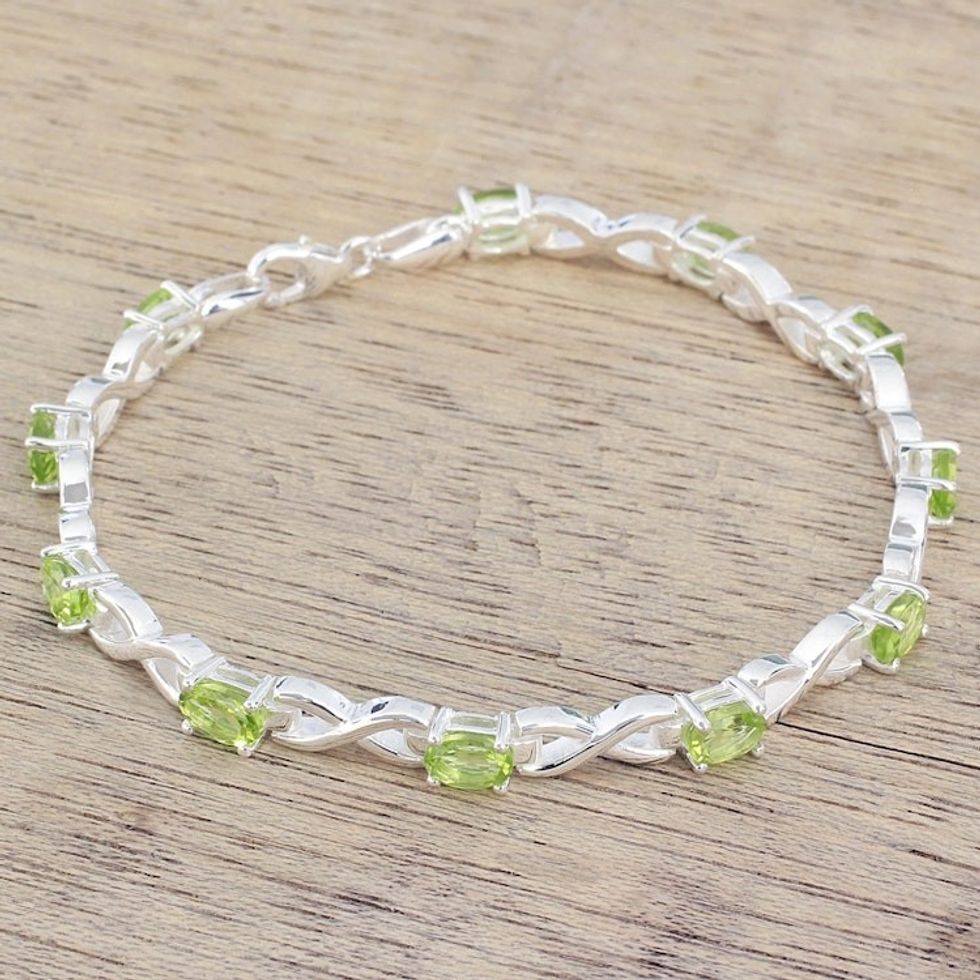 India 925 Silver Jewelry Peridot Tennis Bracelet 5.5 Cts 'Beautiful Discretion'