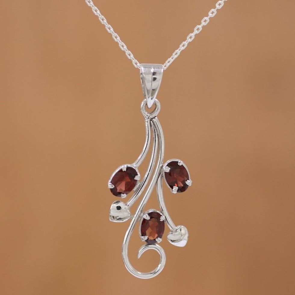 Three Carat Garnet Pendant Necklace on Cable Chain 'Cheerful Radiance'