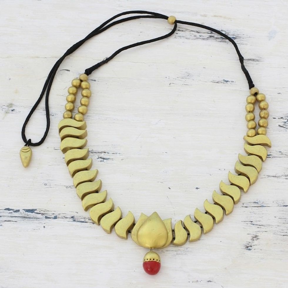 Indian Gold Tone Adjustable Ceramic Floral Pendant Necklace 'Golden Tranquility'