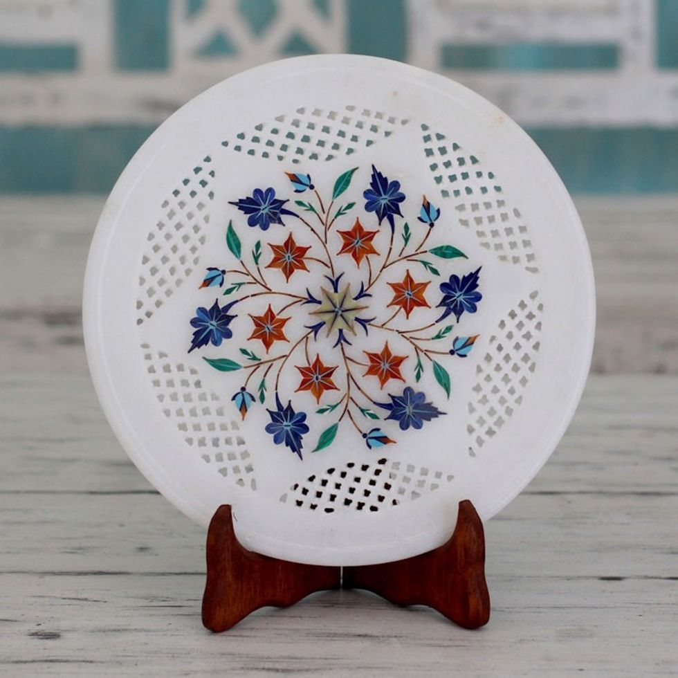 Handcrafted Marble Inlay Decorative Plate from India 'Floral Waltz'