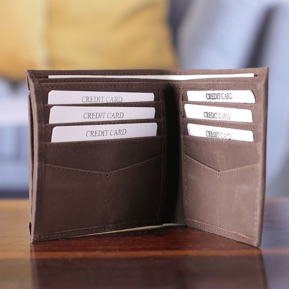 Men's Brown Leather Bi-Fold Wallet with Removable ID Holder 'Modern Essentials in Brown'