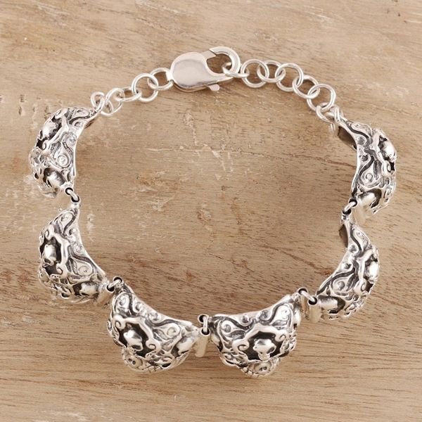Alternate image for Skull-Pattern Mens Onyx Link Bracelet from India Macabre Skulls