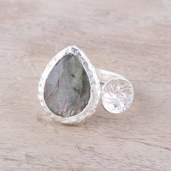 Alternate image for 3.5-Carat Labradorite Wrap Ring from India Aurora Desire