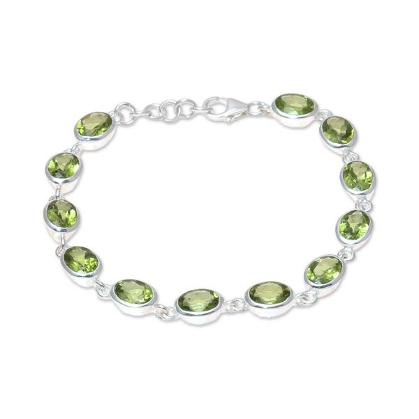 Alternate image for 18-Carat Peridot Link Bracelet Crafted in India Verdant Luster