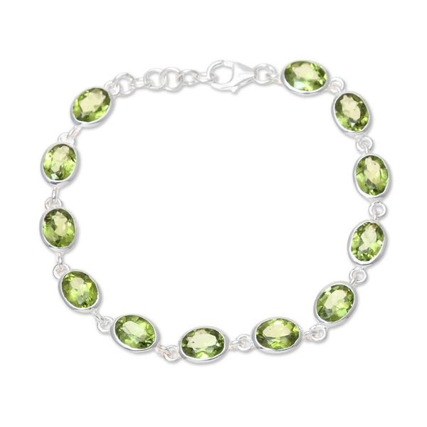 Alternate image for 18-Carat Peridot Link Bracelet Crafted in India Verdant Luster