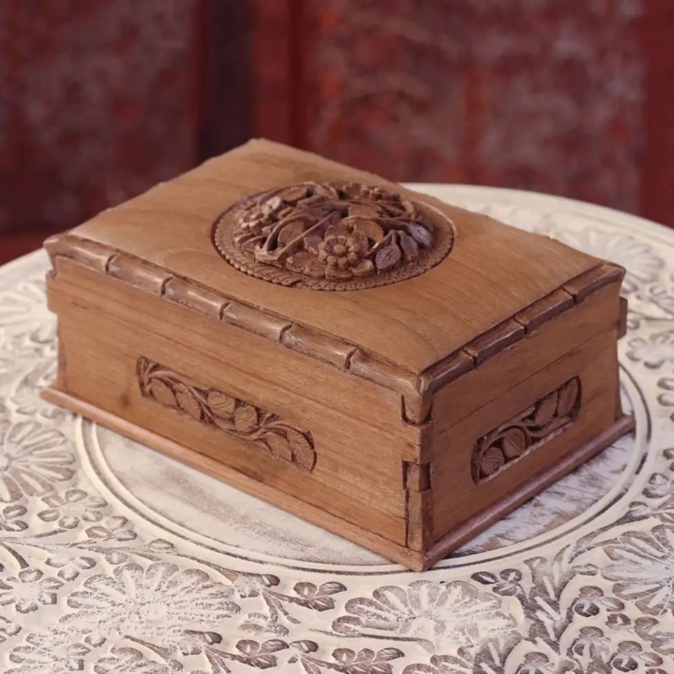 Handcrafted Walnut Wood Jewelry Box from India 'Chinar Dome'