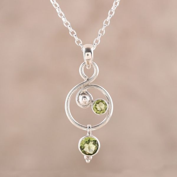 Alternate image for Faceted Peridot Pendant Necklace from India Swirling Royal