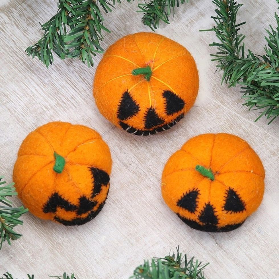 Handmade Wool Jack-o-Lantern Home Accents Set of 3 'Delightful Jack-o-Lanterns'