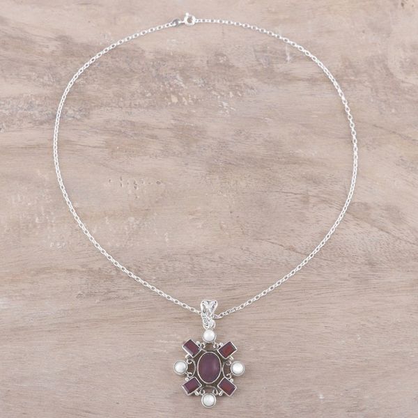 Alternate image for Garnet and Cultured Pearl Pendant Necklace from India Alluring Style