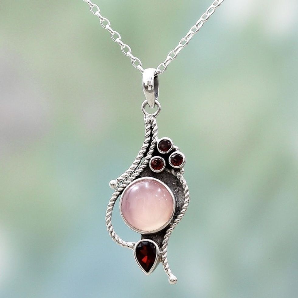 Hand Made Garnet Chalcedony Pendant Necklace from India 'Shades of Red'