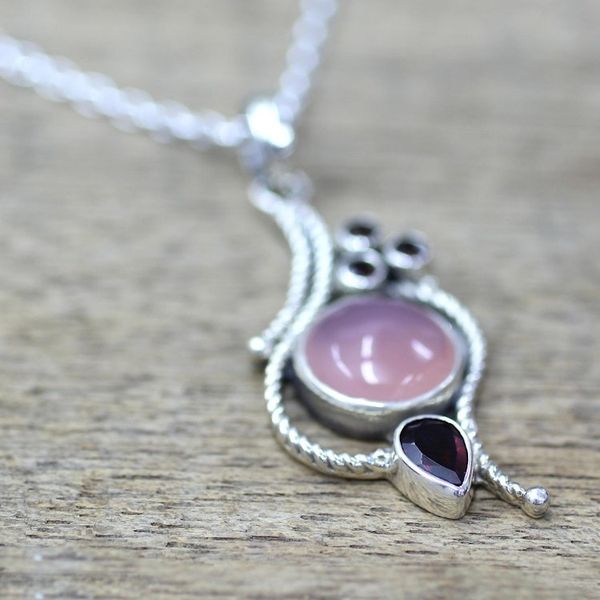 Alternate image for Hand Made Garnet Chalcedony Pendant Necklace from India Shades of Red