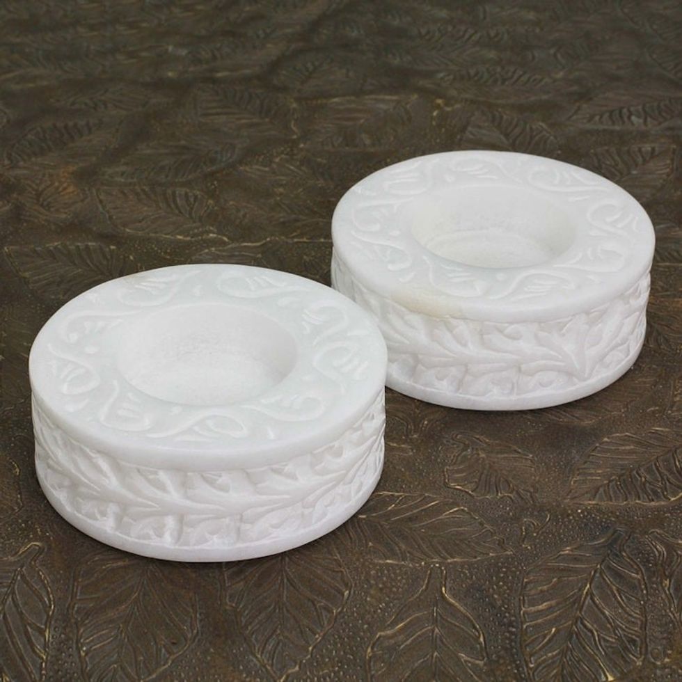Round White Marble Tealight Holder with Engraved Vine Pair 'White Beauty'