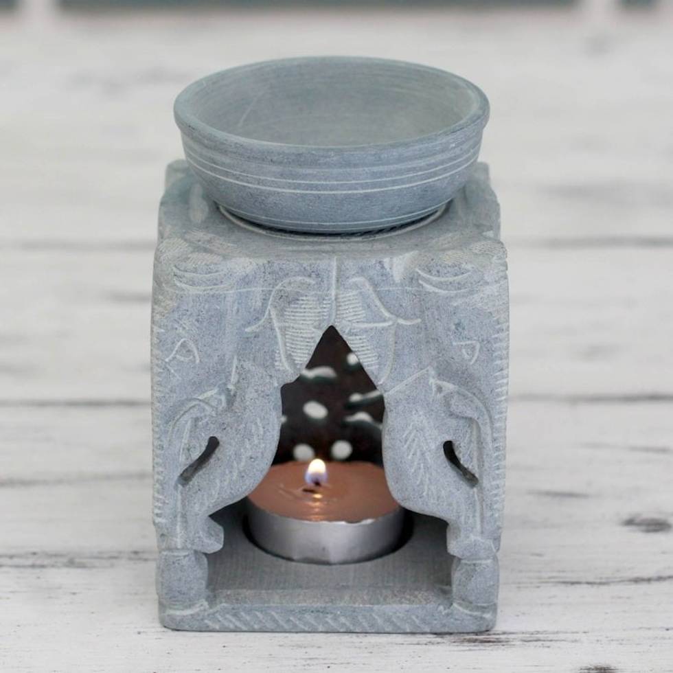 Oil Warmer Hand-carved of Soapstone 'Agra Elephants'