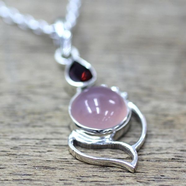 Alternate image for Garnet Chalcedony Sterling Silver Pendant Necklace India Pink Crest