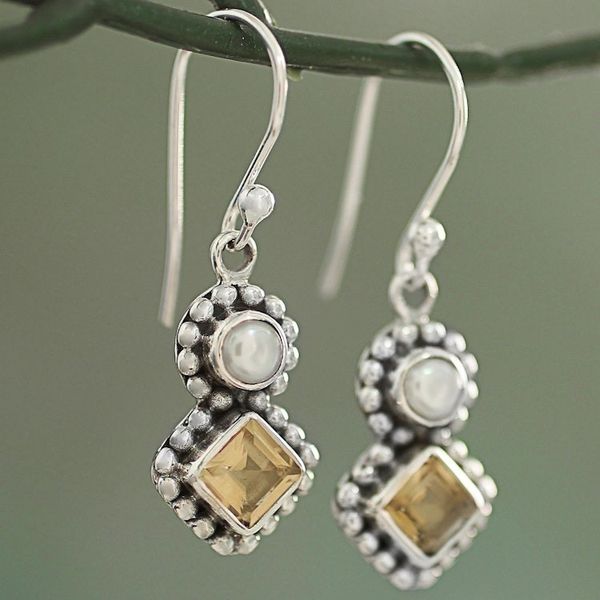 Alternate image for Citrine and Cultured Pearl Dangle Earrings in Silver 925 Kolkata Sparkle