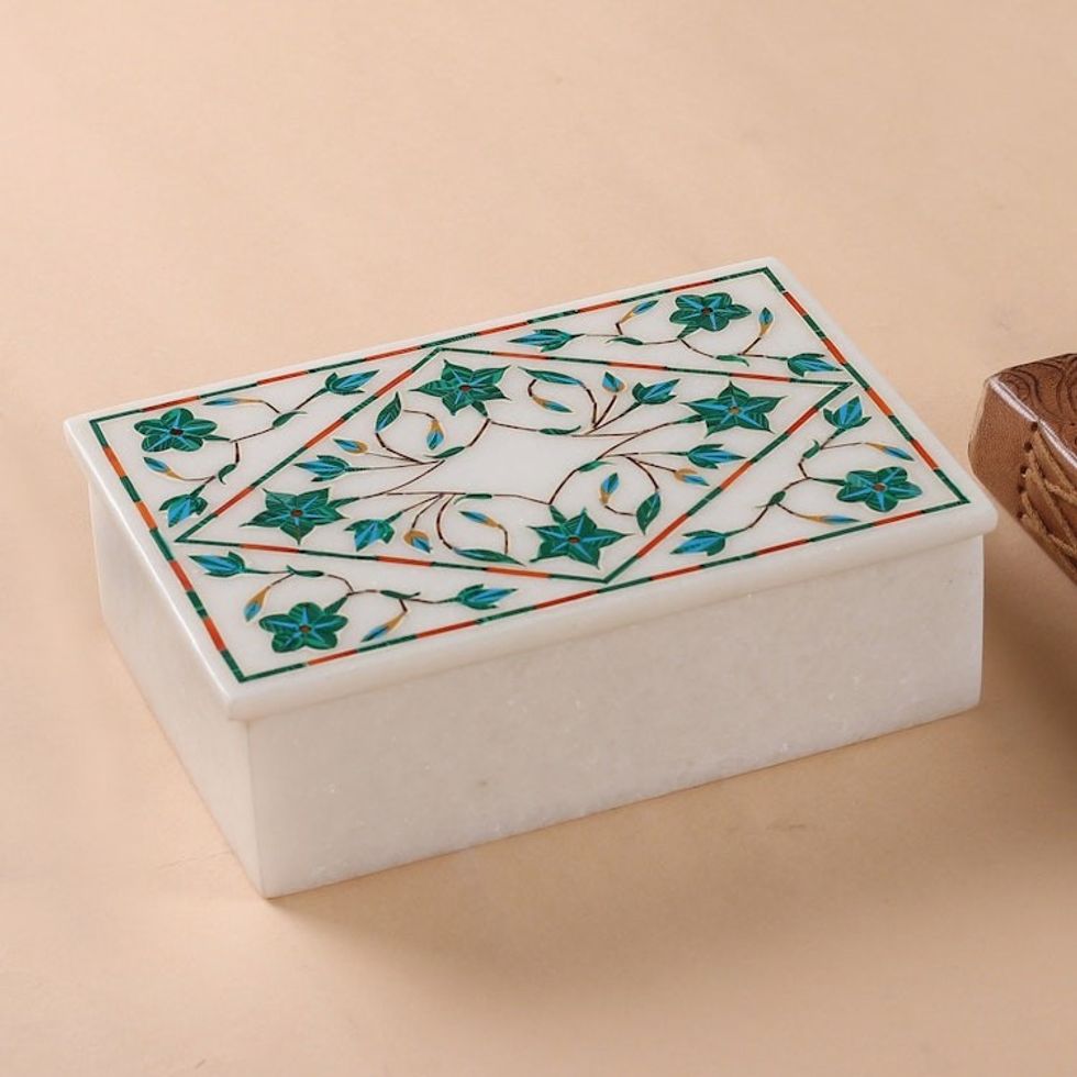 Handcrafted Marble Inlay Jewelry Box 'Mughal Ivy'
