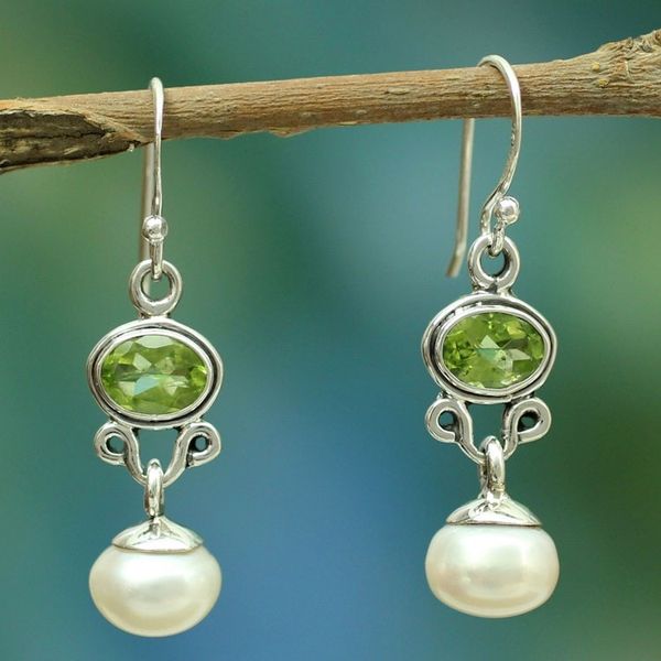 Alternate image for Sterling Silver Jewelry Pearl and Peridot Earrings Verdant Light