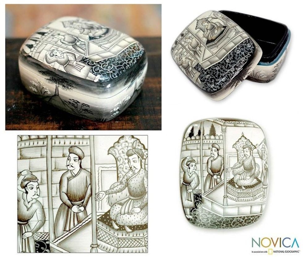 Paper mache decorative box 'The Emperor's Audience'