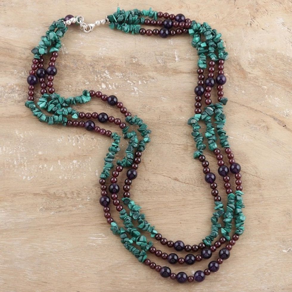 Malachite and amethyst strand necklace 'Jacaranda Passions'