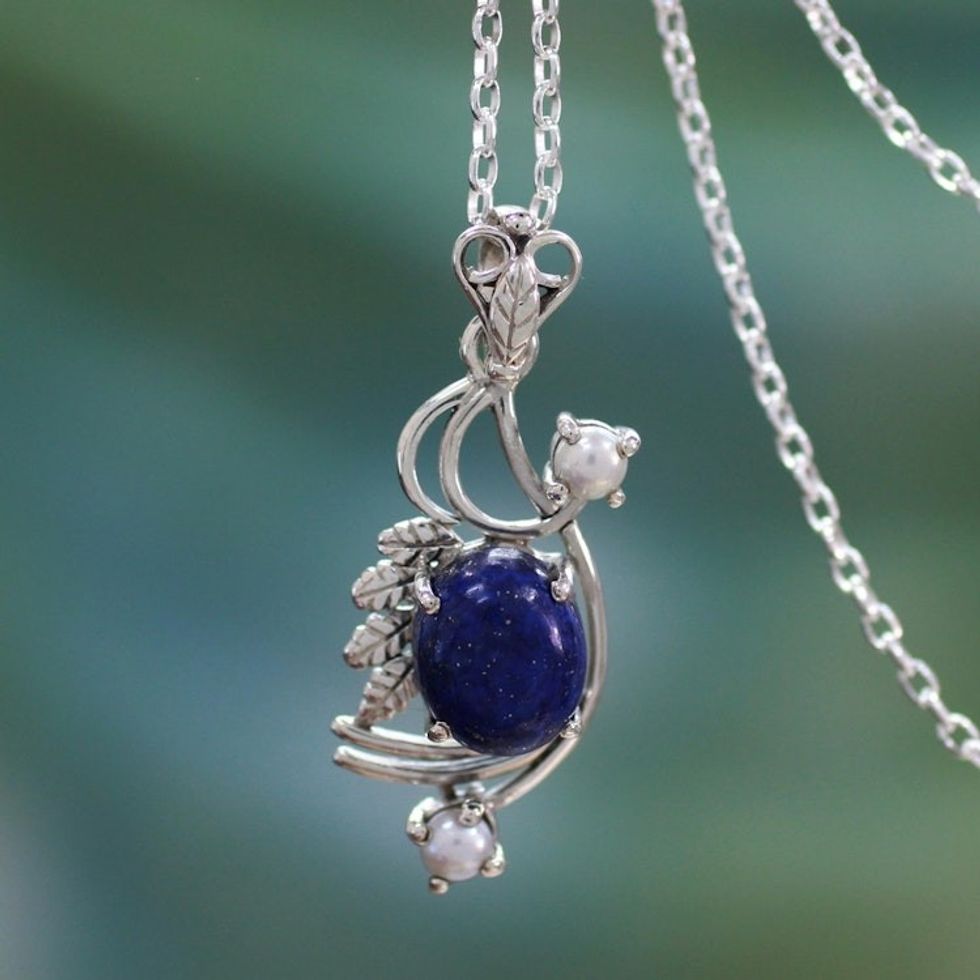 Cultured pearls and lapis lazuli pendant necklace 'Mughal Romance'