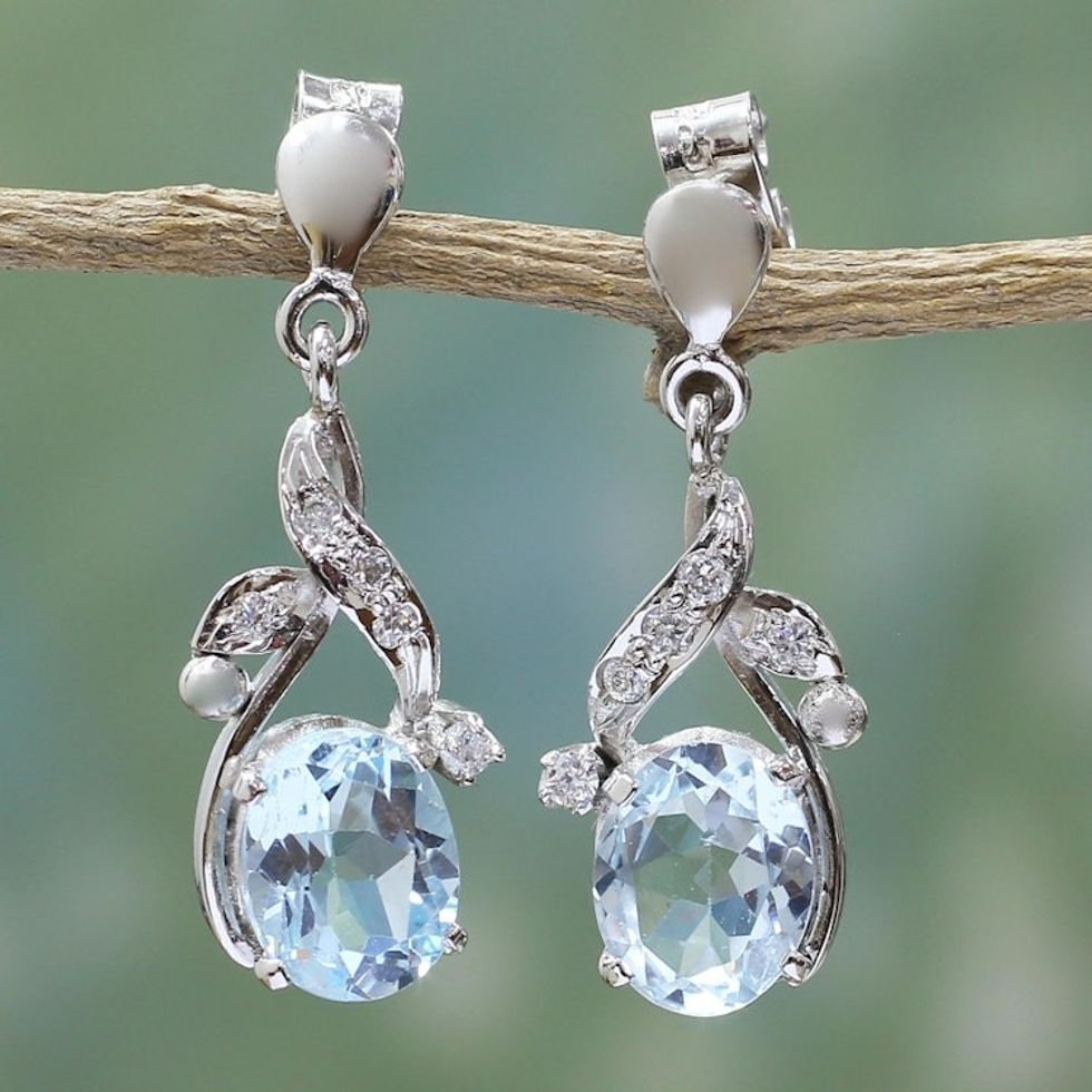Handcrafted Sterling Silver Blue Topaz Earring Floral Jewelr 'Dazzling Dew'