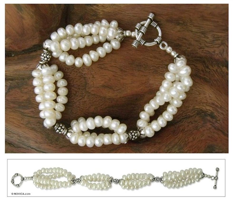 Pearl beaded bracelet 'Cloud Song'