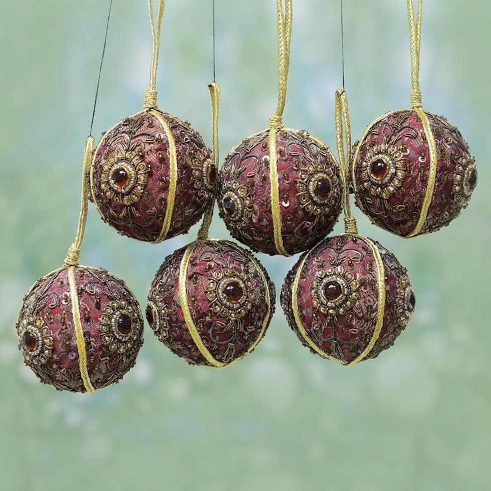 Beaded ornaments Set of 6 'Christmas Magic'