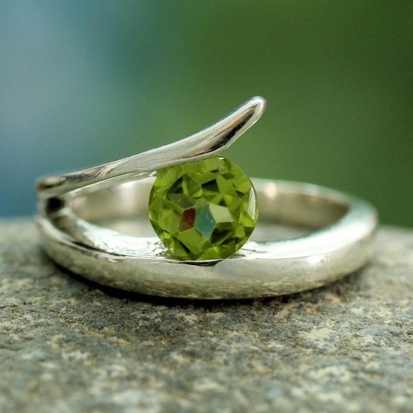 Alternate image for Artisan Crafted Solitaire Peridot Ring from India Dazzling Love