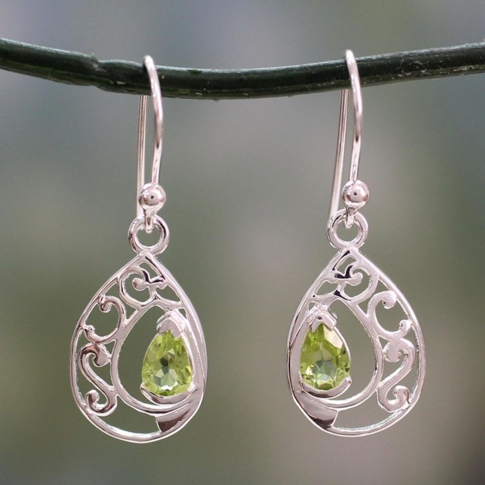Peridot Birthstone Jewelry in Sterling Silver Earrings 'Lace Halo'
