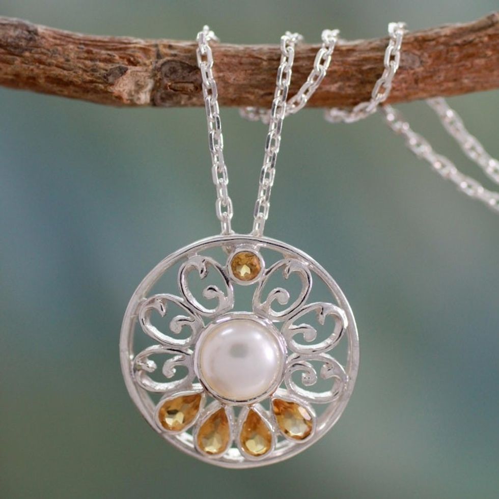 Handcrafted Pearl and Citrine Necklace 'Bihar Blossom'