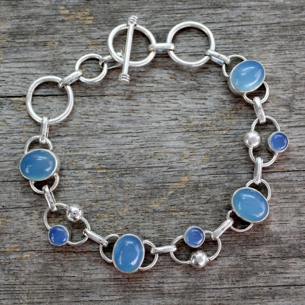 Chalcedony link bracelet 'Bliss'