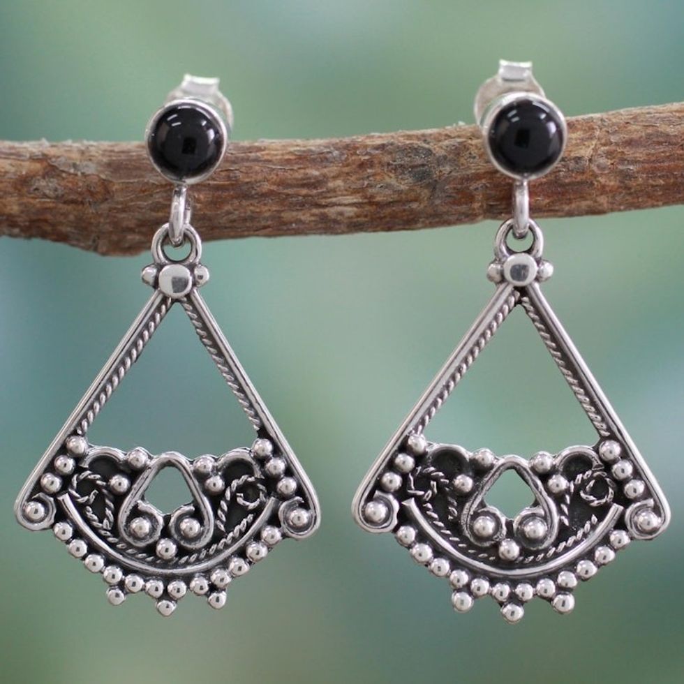 Onyx dangle earrings 'Whispers of Love'