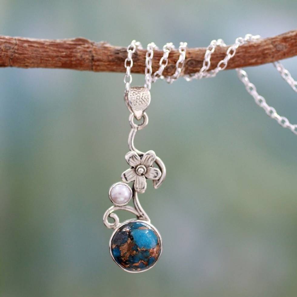 Cultured pearl flower necklace 'Unique'