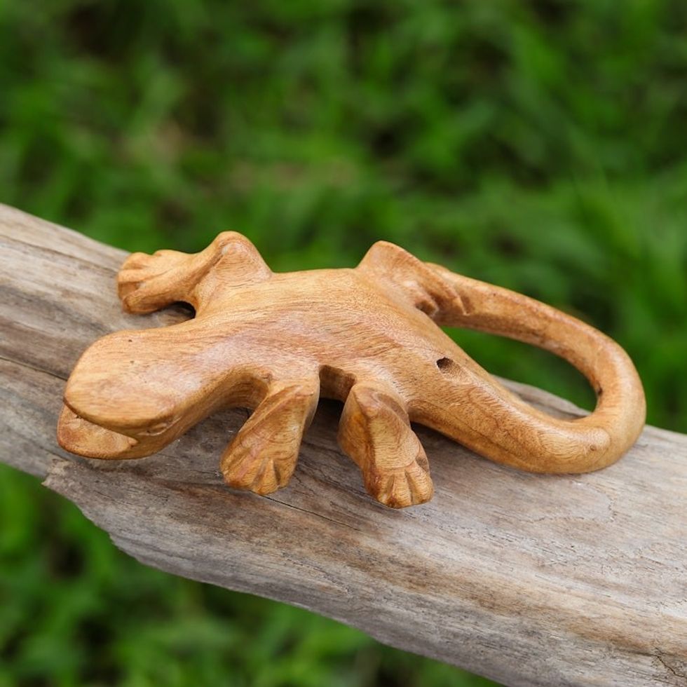 Artisan-Made Raintree Wood Gecko Ocarina Carved in Thailand 'Gecko Beat'