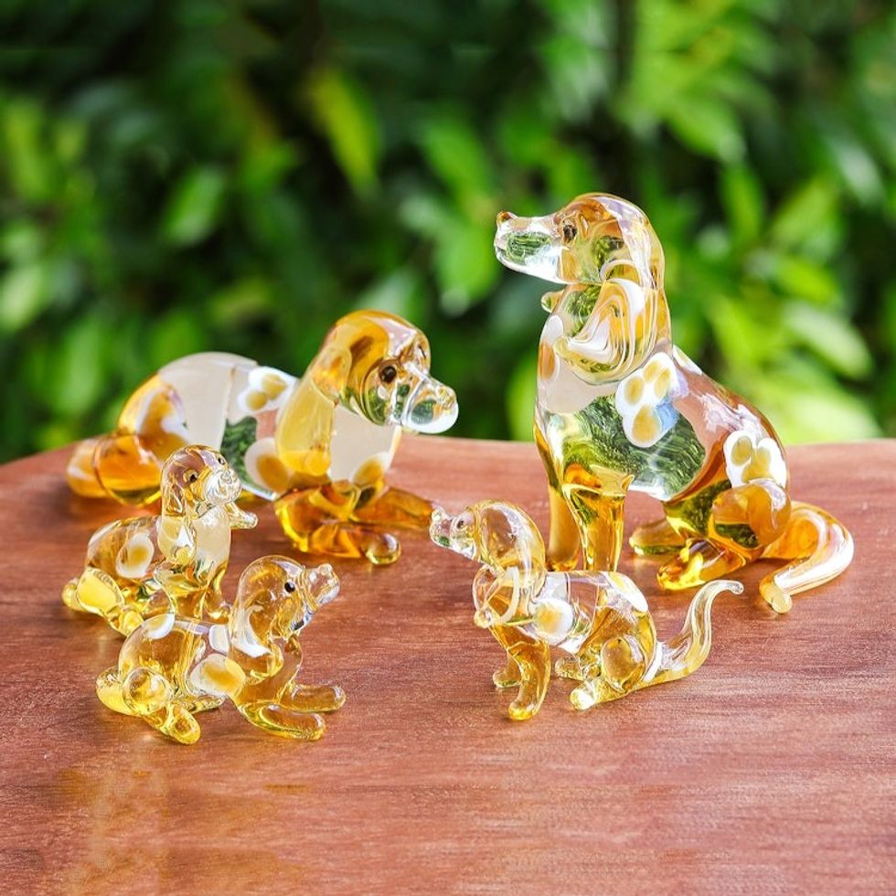 5 Yellow Hand-Painted Handblown Glass Beagle Dog Figurines 'Happy Beagle Family'