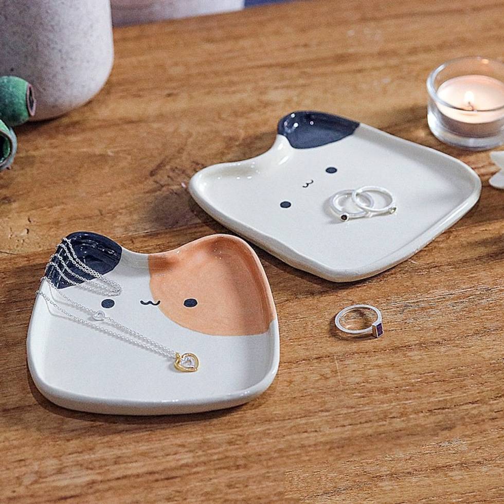 Set of 2 Cat-Shaped Spotted Ceramic Catchalls 'Spotted Felines'